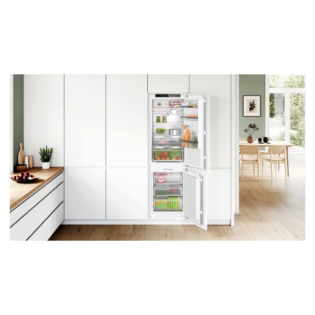 Bosch KIN86ADD0 Integrated Fridge Freezer