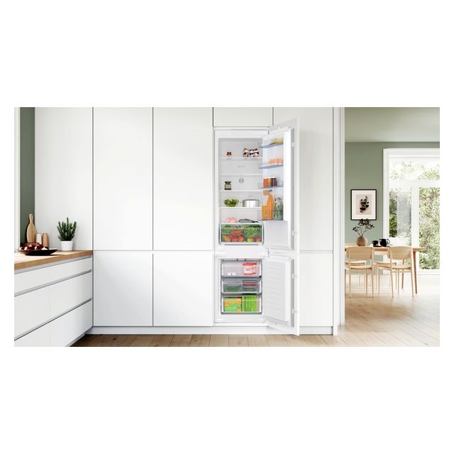 Bosch KIN96NSE0G Integrated Fridge Freezer