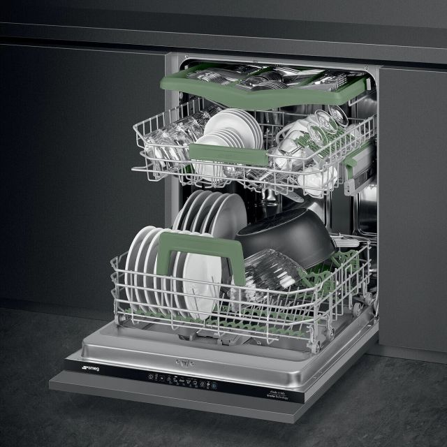Smeg DIL331C Integrated Dishwasher - 13 Place Settings